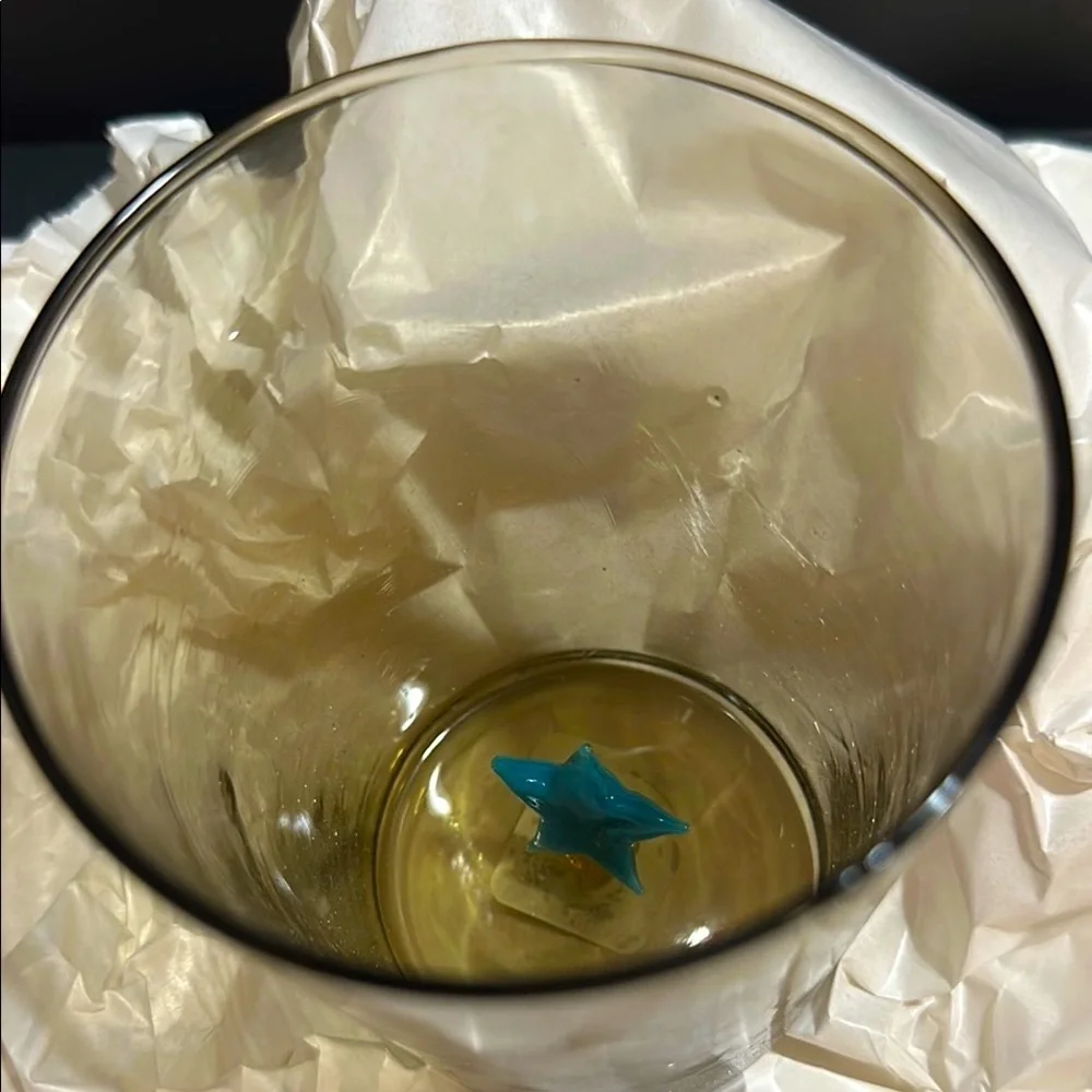 Urban Outfitters Star Glass Tumbler - Smokey Clear Glass and Blue Star set